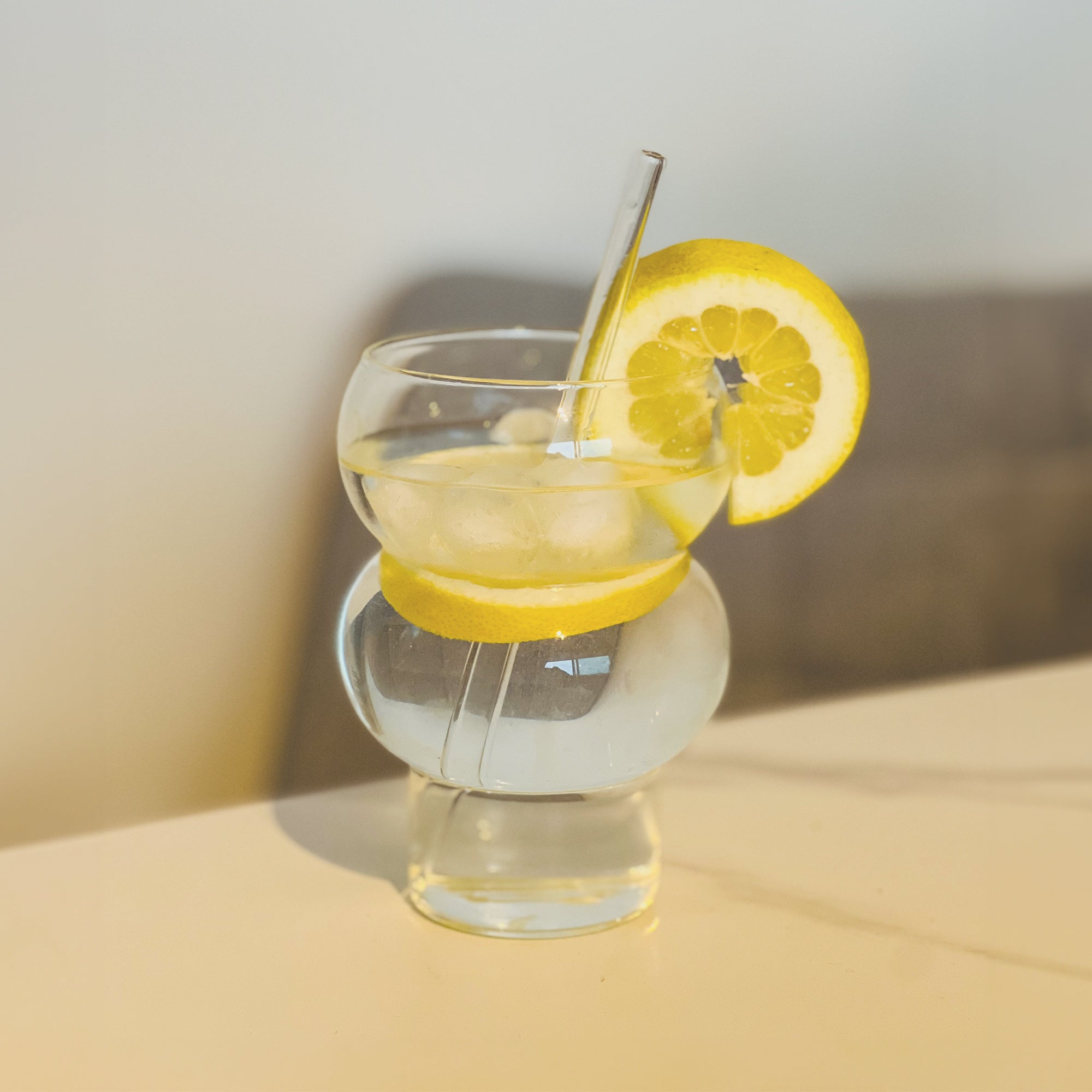 TWO BUBBLES | LUNA